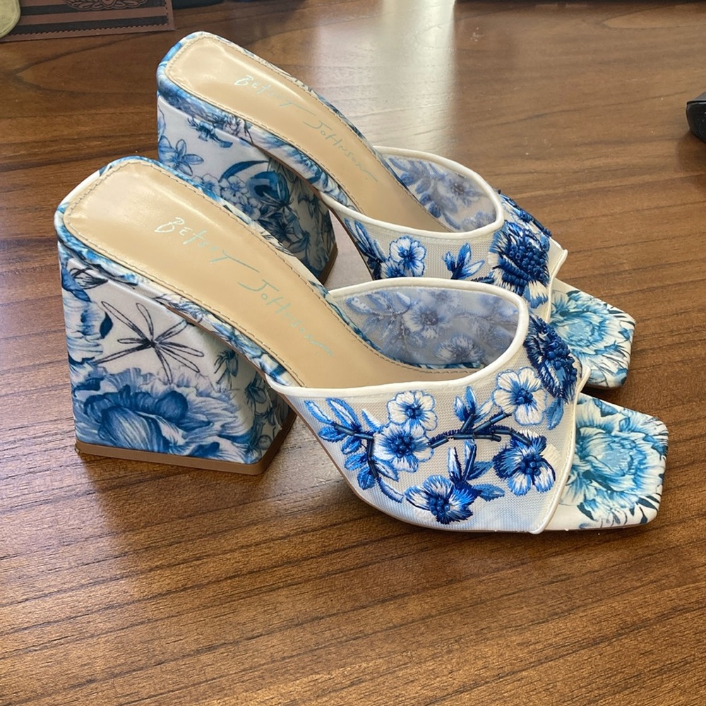 Blue Floral Women's Shoes-Betsey Johnson